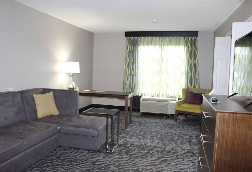 מיטת קינג בסוויטה, La Quinta By Wyndham Columbus North
