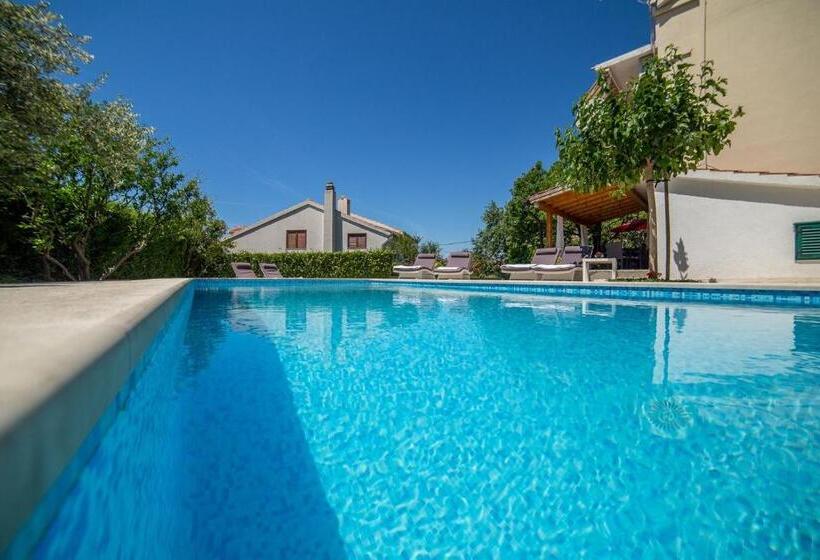 آپارتمان 2 خوابه, Apartments Milas