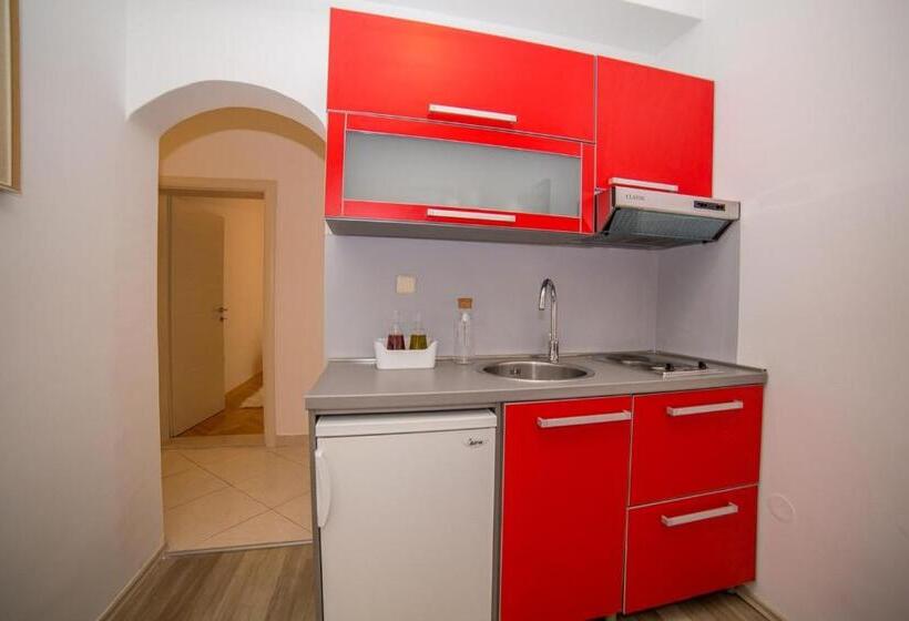 آپارتمان 1 خوابه, Apartments Milas