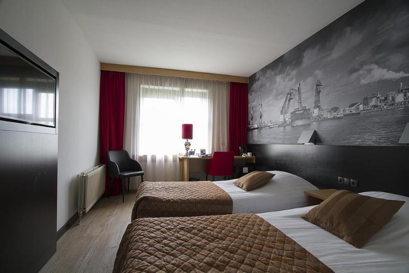 Номер Комфорт, Bastion Hotel Barendrecht