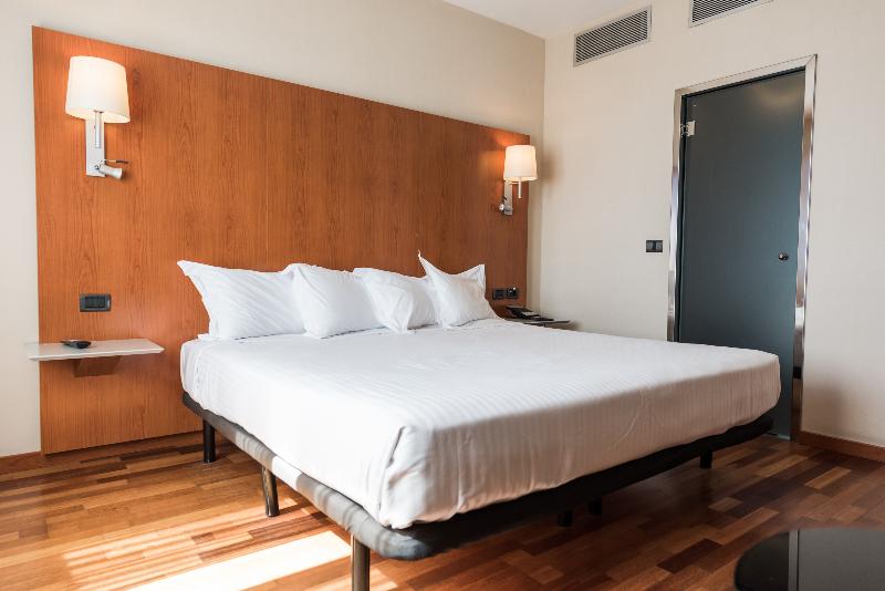 Номер Стандарт, B&b Hotel Elche