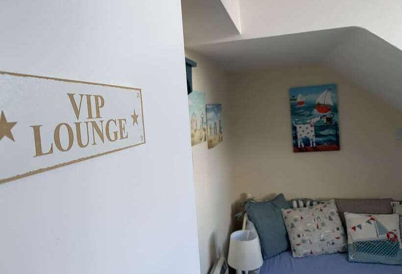 Полулюкс, Letchworth Guest House