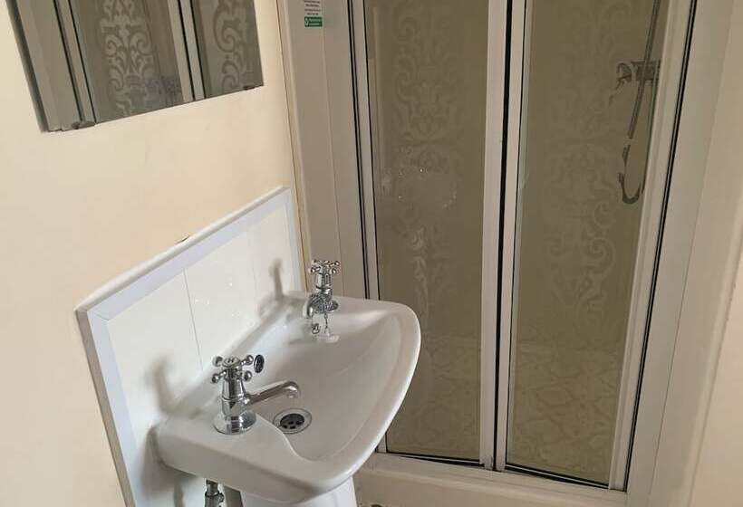 اتاق استاندارد, Marlow Lodge