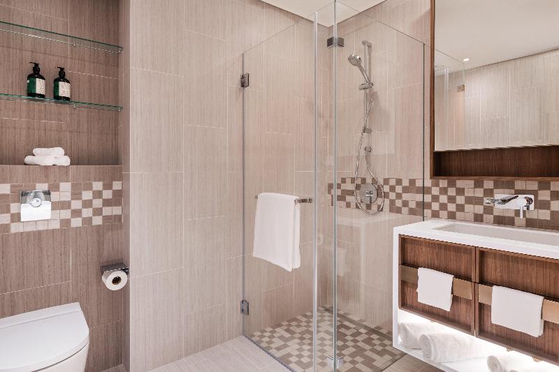 سوئیت با تخت بزرگ, Staybridge Suites Dubai Al Maktoum Airport, An Ihg