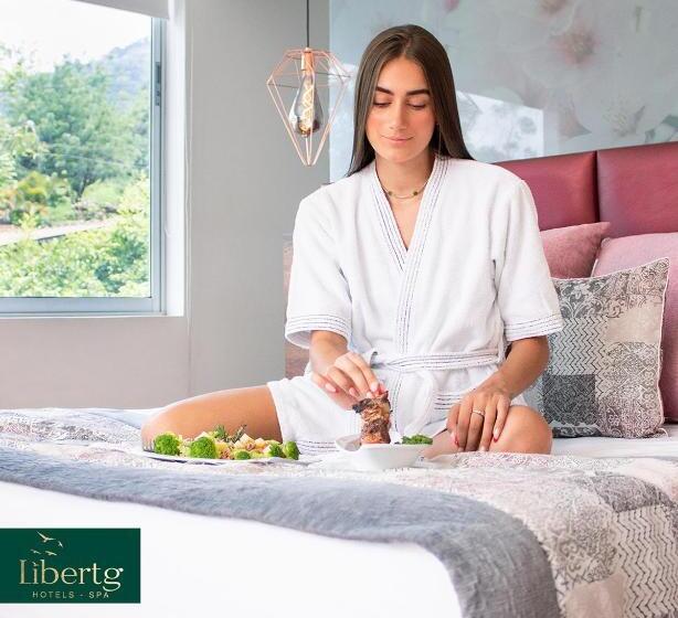小型套房带泳池景, Libertg Hotels Spa