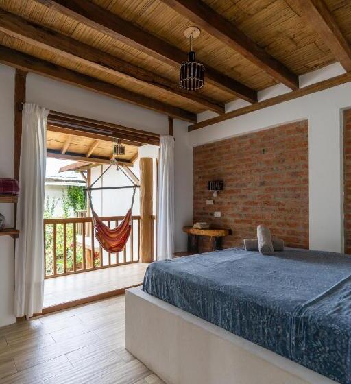 Family Suite, Ganso & Búho