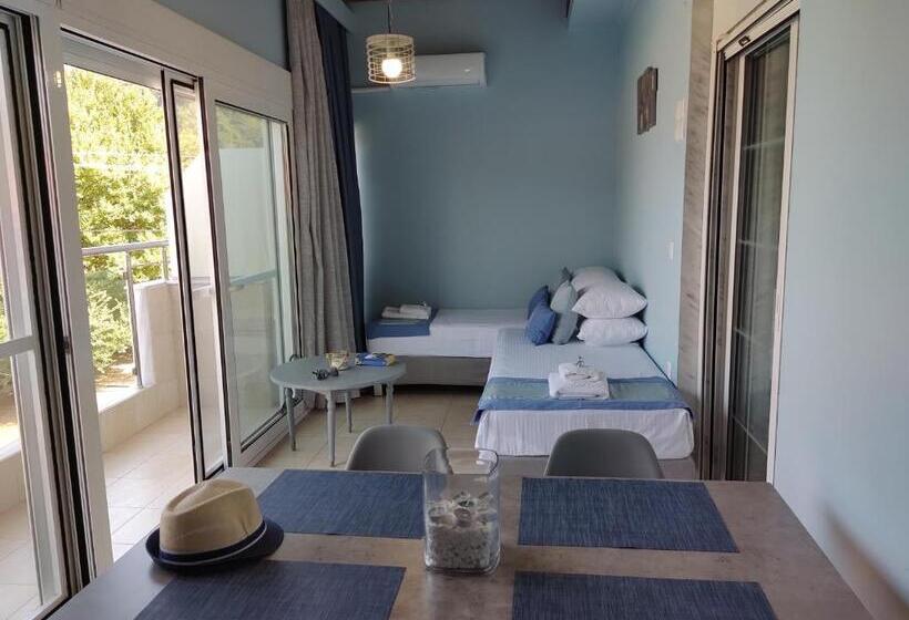 带1个卧室的带海景的公寓, Celeste Deluxe Apartments