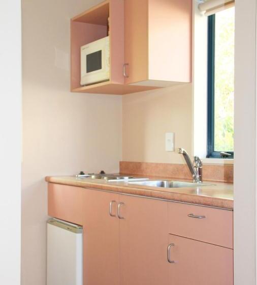 Студио Executive, Bush Inn Court Motel