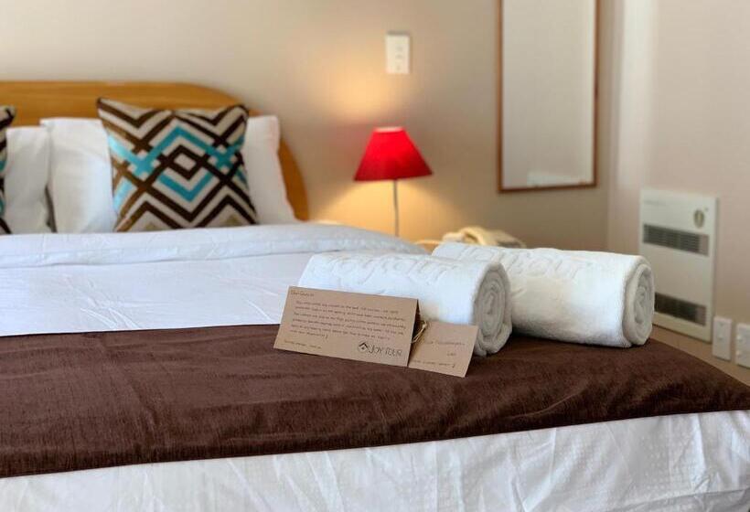 Студио Executive, Bush Inn Court Motel