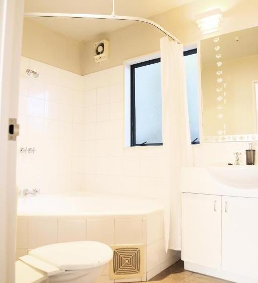 Апартаменты 2 Спальни, Bush Inn Court Motel