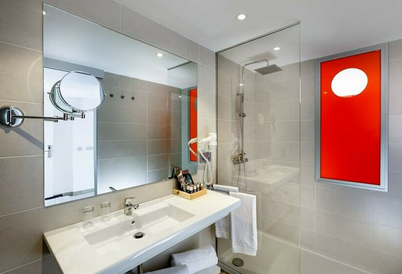 Quarto Deluxe com Hidromassagem, Barcelo Corralejo Sands