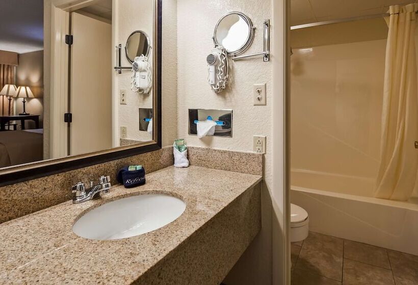 Номер Стандарт 2 Двуспальные Кровати, Best Western Center Pointe Inn
