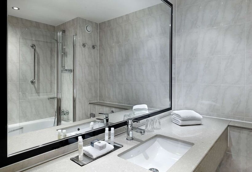 اتاق لوکس, Doubletree By Hilton Hotel Woking