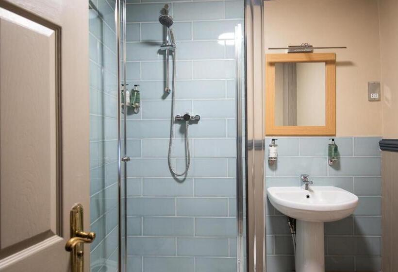 اتاق استاندارد یک نفره, The Kingslodge Inn   The Inn Collection Group