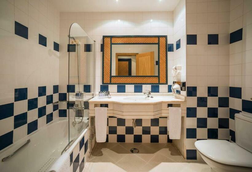 سوییت جونیور, Vila Gale Tavira