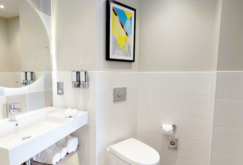 اتاق استاندارد, Hampton By Hilton Manchester Northern Quarter