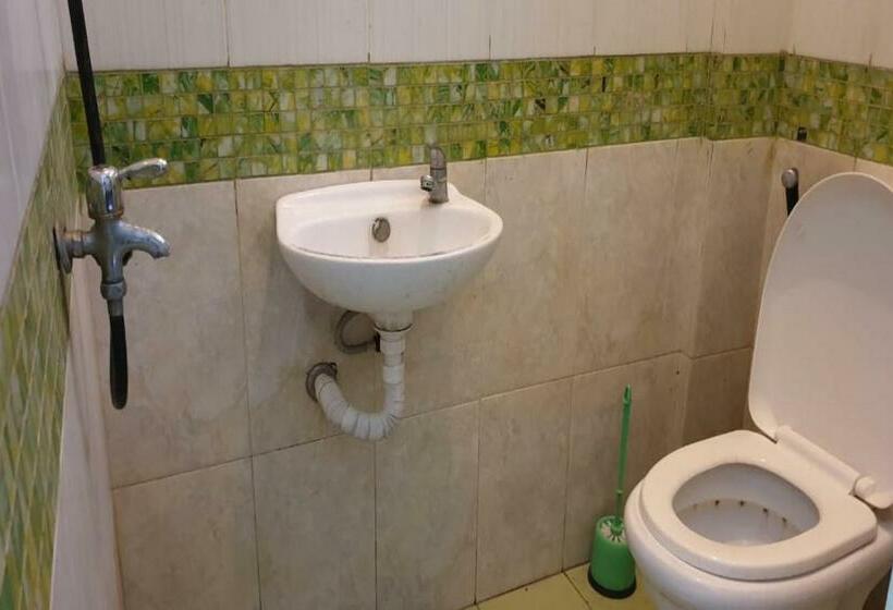 Номер Стандарт, Safaraz Garden Near Galaxy Bekasi Mitra Reddoorz