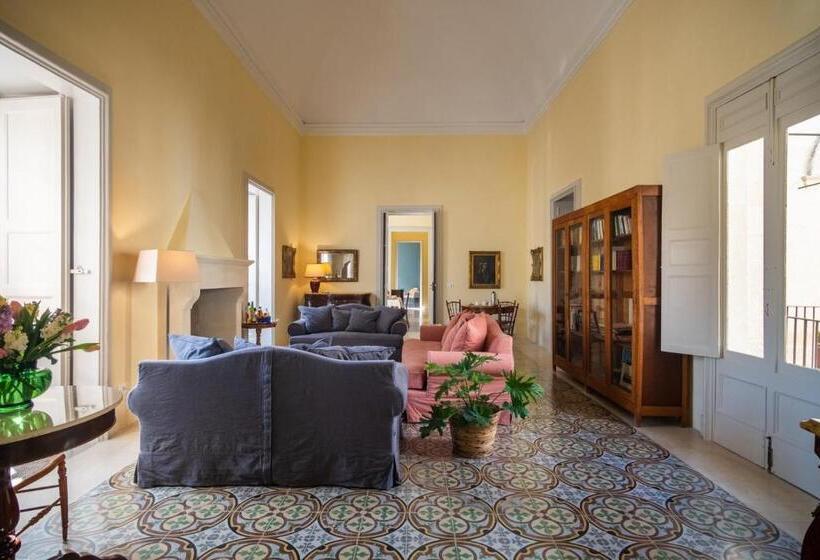 Номер Стандарт, Palazzo Garzia   Dimora Storica