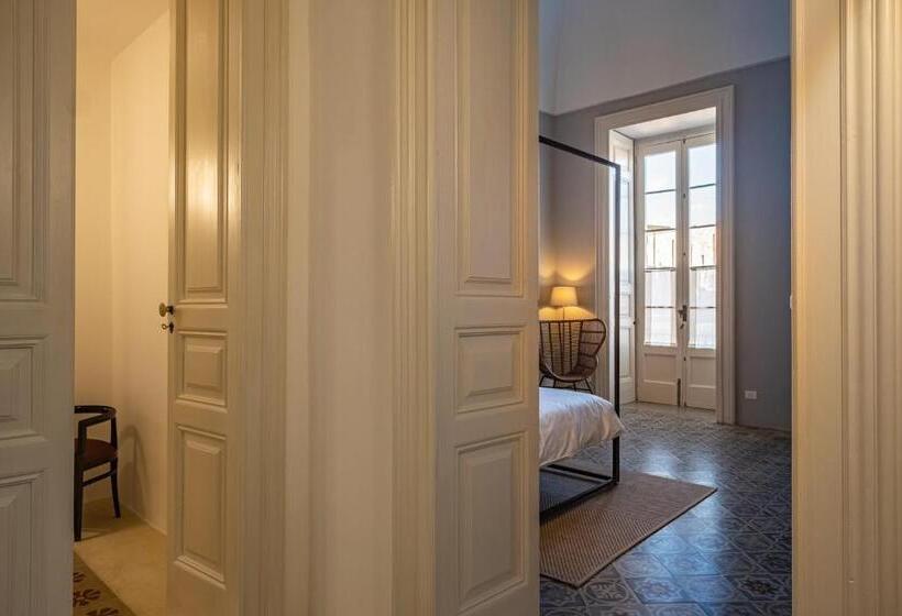 Номер Deluxe с Балконом, Palazzo Garzia   Dimora Storica