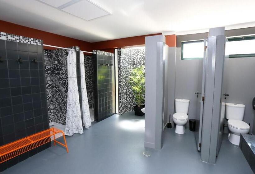اتاق استاندارد با سرویس بهداشتی مشترک, Hi Setubal Pousada De Juventude   Hostel
