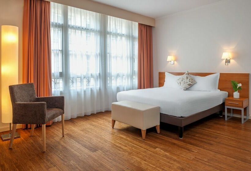 Студия Стандарт, Citadines Saintgermaindespres Paris