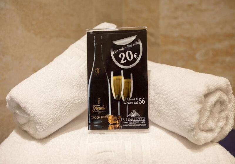 اتاق سوپریور, Cleopatra Spa