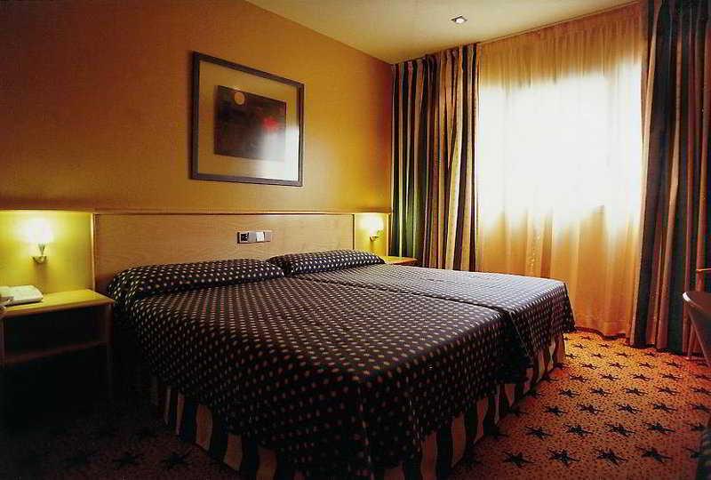 اتاق دوبلکس, Estrella Norte