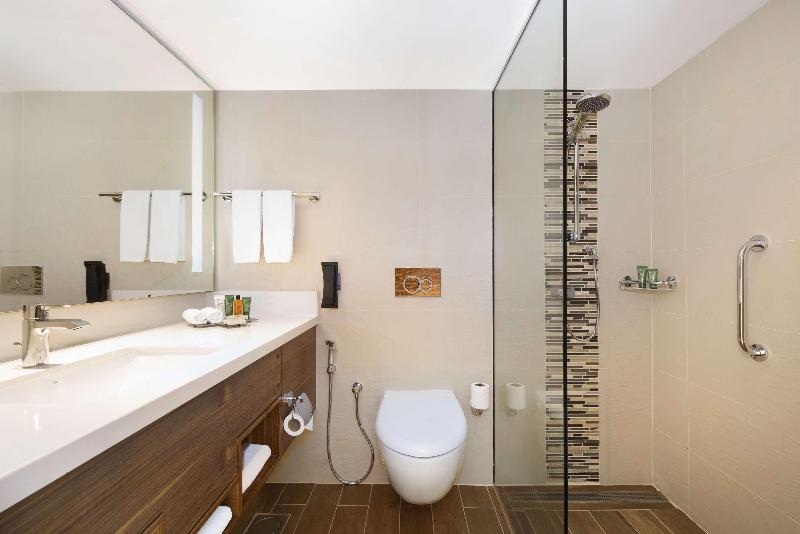스위트 킹사이즈 침대, Hilton Garden Inn Ras Al Khaimah