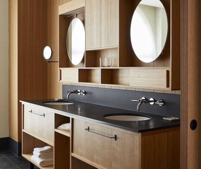 اتاق استاندارد با تخت بزرگ, Ace Hotel Kyoto