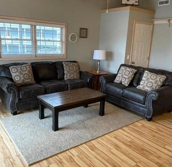 1 Bedroom Apartment Lake View, Crown Lake Resort & Spa