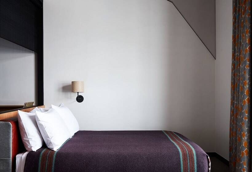 اتاق استاندارد, Ace Hotel Kyoto