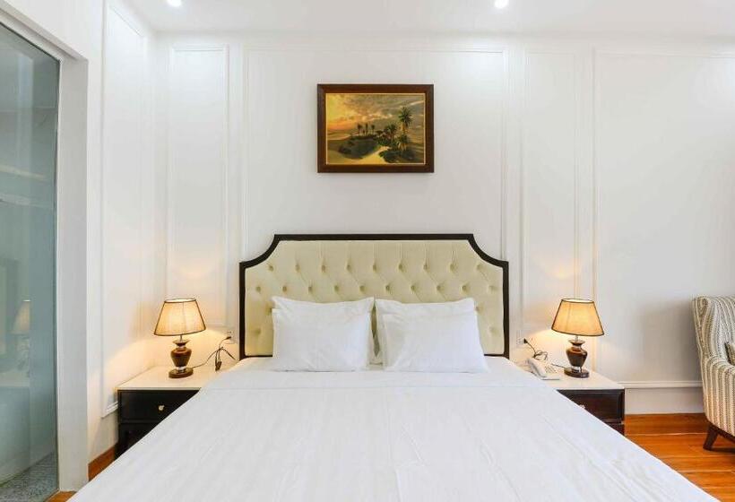 اتاق اجرایی با چشم‌انداز دریا, Seaside Boutique Resort Quy Nhon