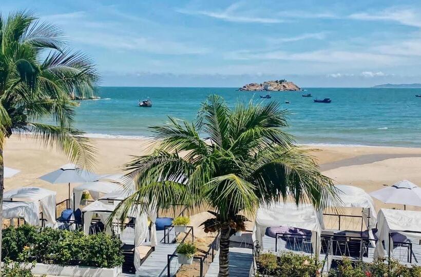 استودیوی استاندارد با چشم‌انداز دریا, Seaside Boutique Resort Quy Nhon