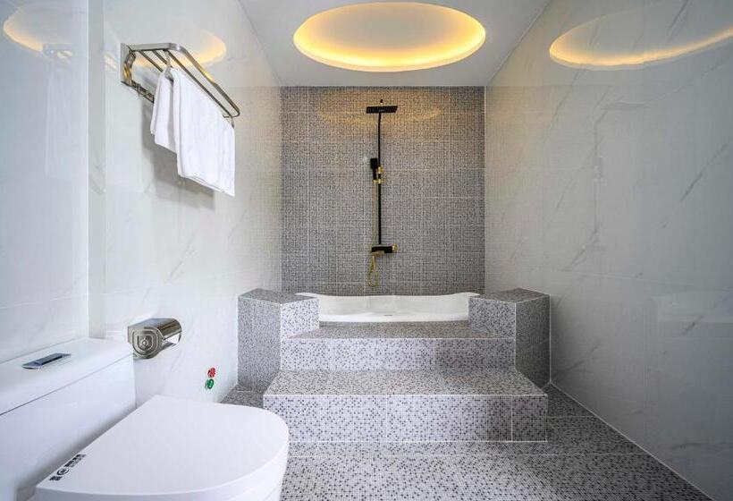 استودیوی استاندارد با چشم‌انداز دریا, Seaside Boutique Resort Quy Nhon