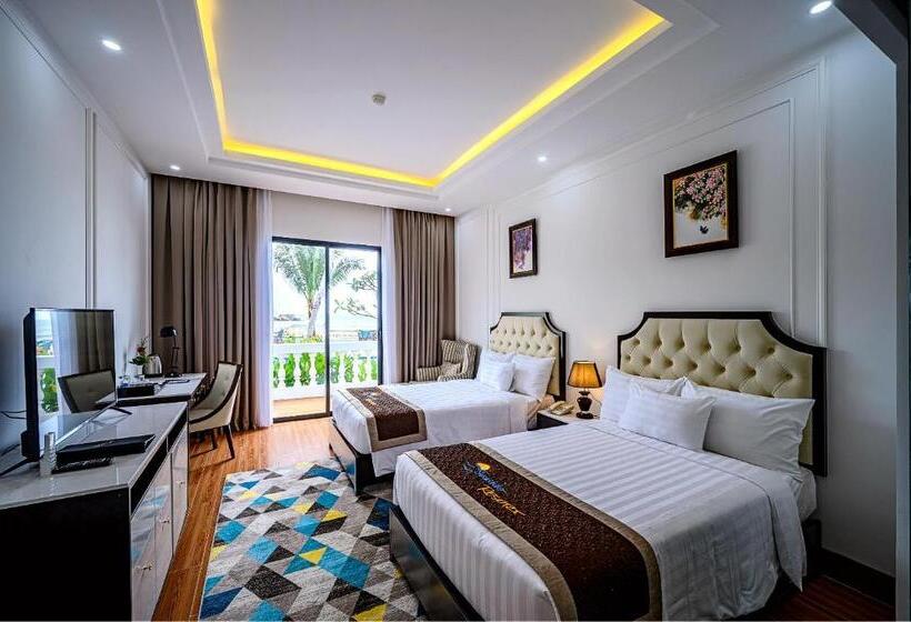اتاق لوکس با چشم‌انداز دریا, Seaside Boutique Resort Quy Nhon
