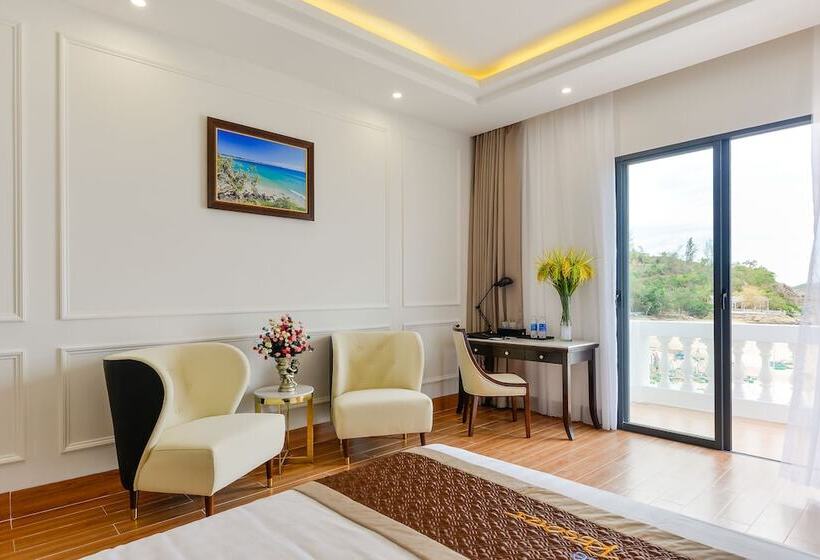اتاق اجرایی با چشم‌انداز دریا, Seaside Boutique Resort Quy Nhon