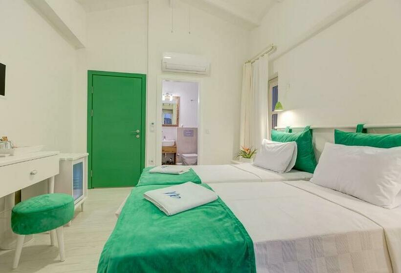Номер Стандарт с Балконом, Alaçati Vi̇llaperi̇ Butik Otel