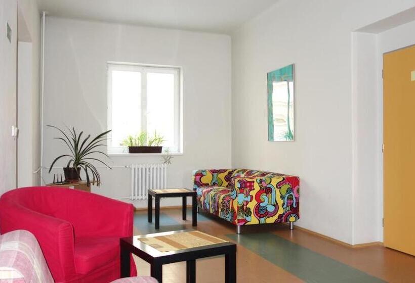 Номер Стандарт Четырехместный Совместный Санузел, Hostel Bernarda Bolzana
