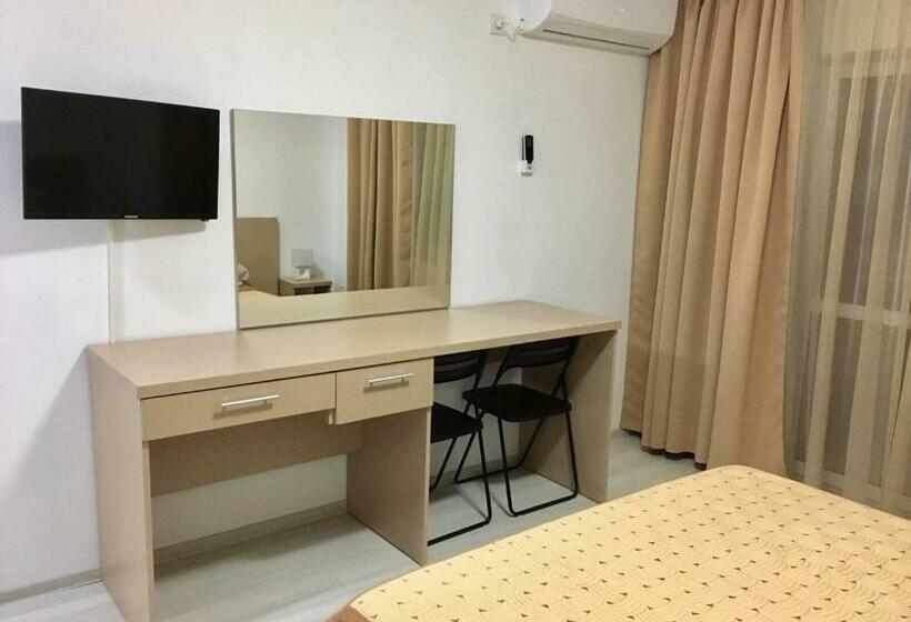اتاق لوکس با بالکن, Fast Airport Accomodation