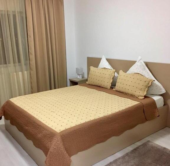اتاق لوکس با بالکن, Fast Airport Accomodation