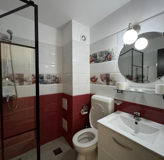 اتاق لوکس سه تخته, Fast Airport Accomodation
