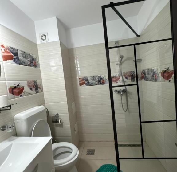 اتاق لوکس سه تخته, Fast Airport Accomodation