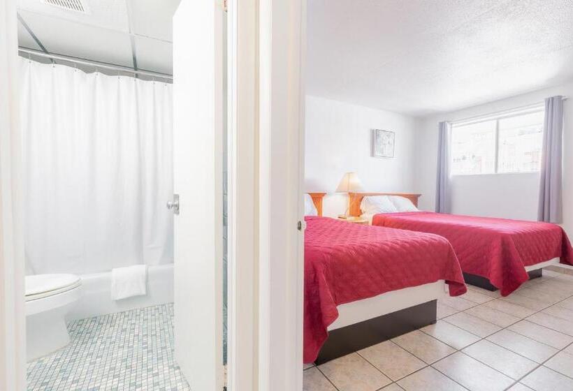 استودیو استاندارد با بالکن, Premiere Motel