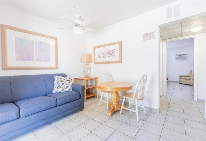 استودیو استاندارد با بالکن, Premiere Motel