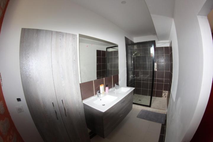 Дом 3 Спальни, L Auberge Meilhannaise