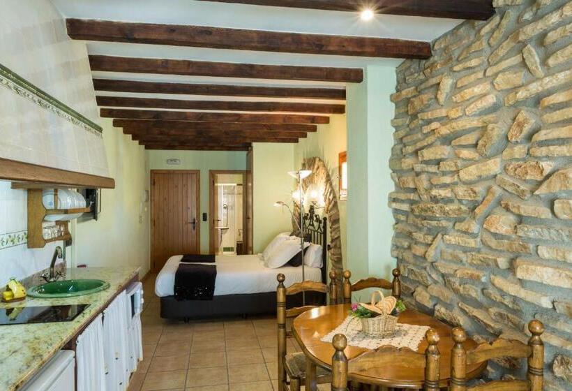 Студия Стандарт, Complejo Rural Turimaestrat