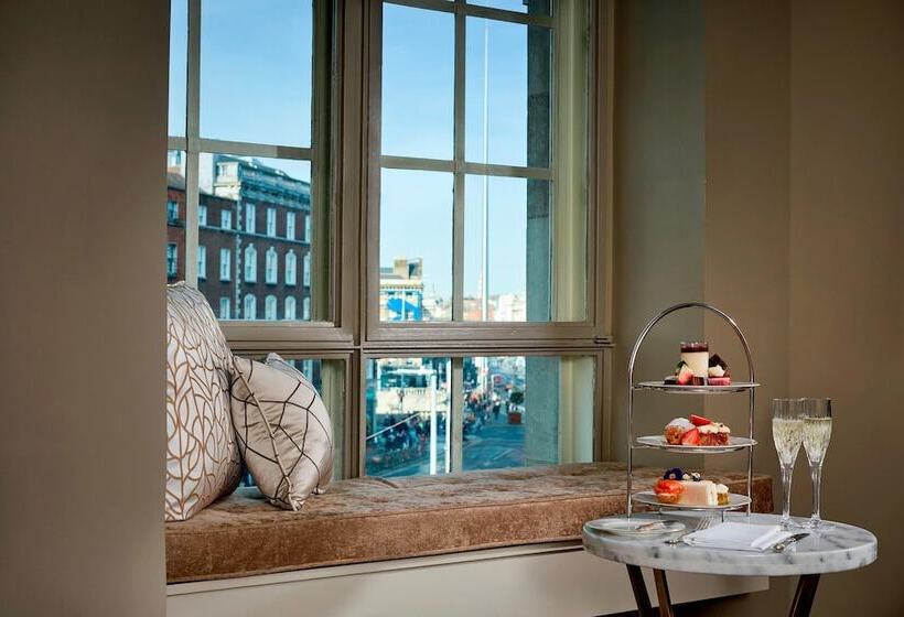 سوییت لوکس, The College Green Dublin Hotel, Autograph Collection