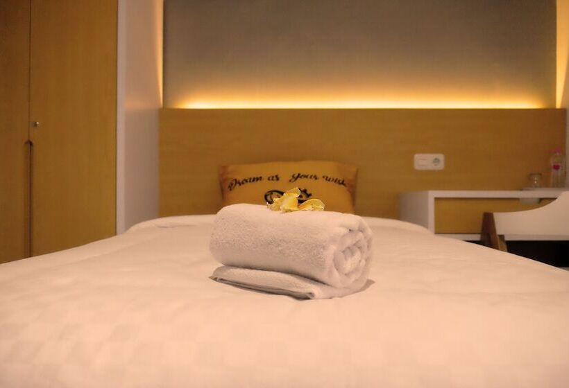 Люкс Повышенной Комфортности, Gapura Residence Airport Semarang By Sinergi