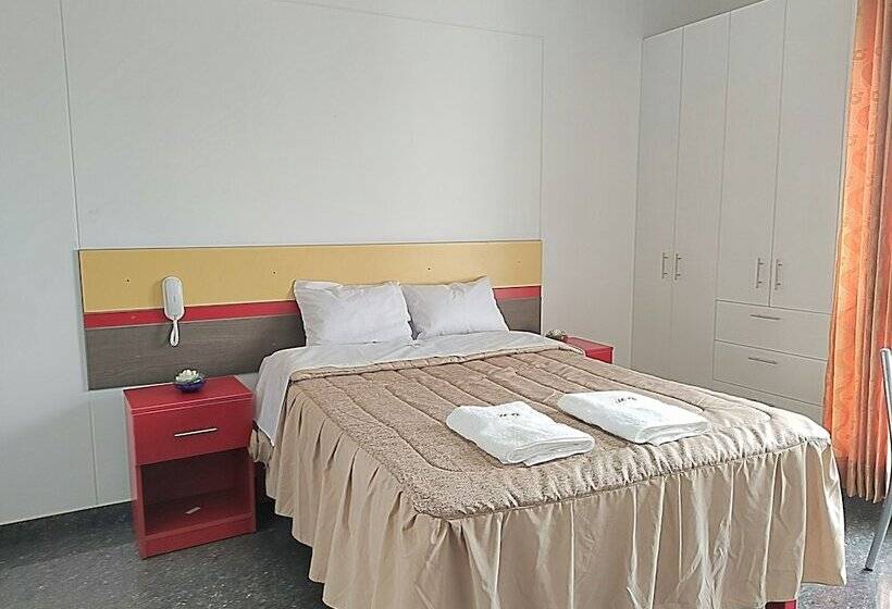 חדר סטנדרט, Genova Hostal