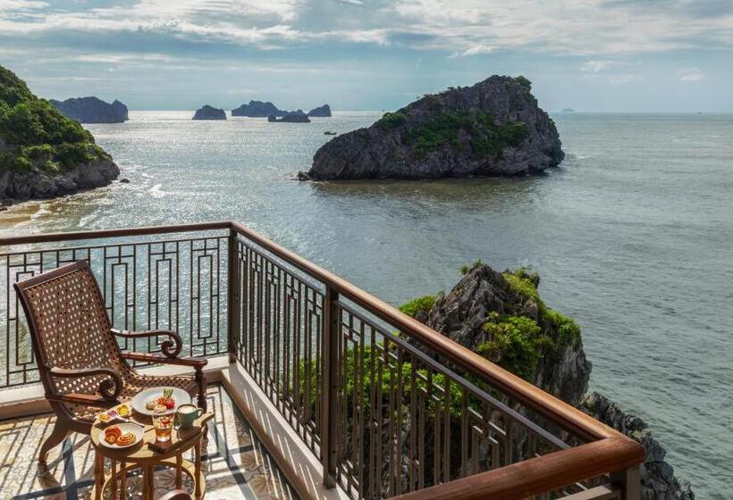 Classic Room Double Bed Sea View, Hôtel Perle D Orient Cat Ba   Mgallery